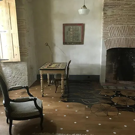 D'hotes Au Chateau De Favols Bed & Breakfast Bias (Lot-et-Garonne)